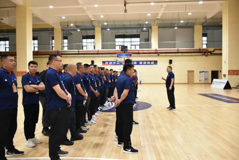 如何通过篮球表演赛制定有效的训练计划_2